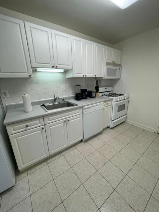Charming Apartment At Crystal City With Amazing Amenities Arlington Extérieur photo