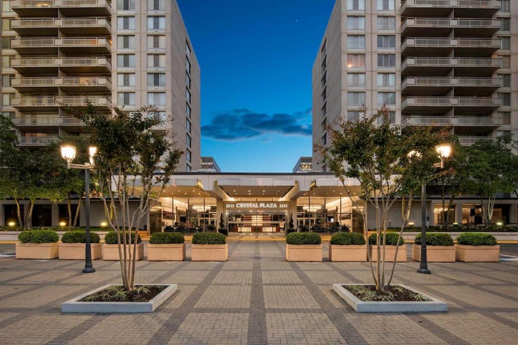 Charming Apartment At Crystal City With Amazing Amenities Arlington Extérieur photo
