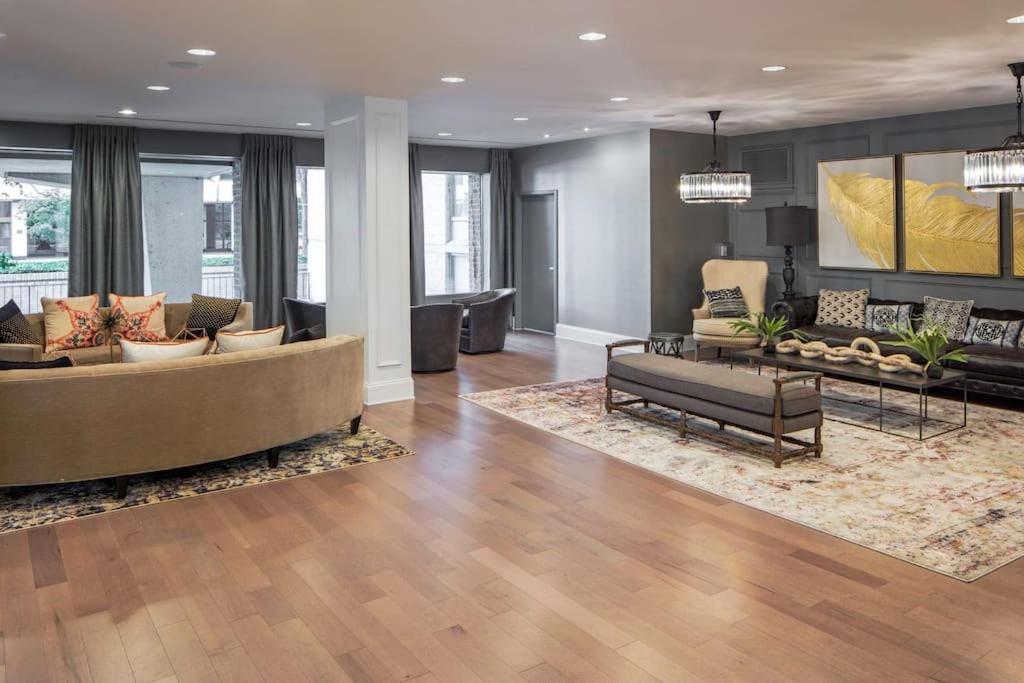 Charming Apartment At Crystal City With Amazing Amenities Arlington Extérieur photo